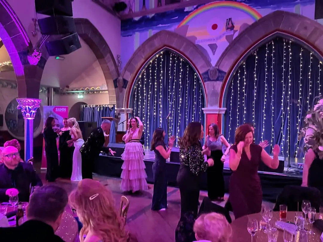 Professional female corporate event singer performing at Glasgow business awards ceremony and gala dinner